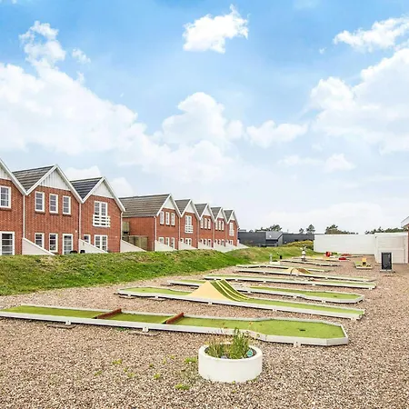 4 Person In Romo-by Traum Sønderby