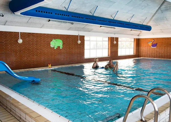 4 Person In Romo-by Traum * Sønderby