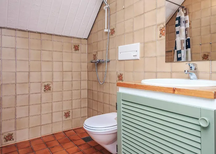 4 Person In Romo-by Traum Sønderby